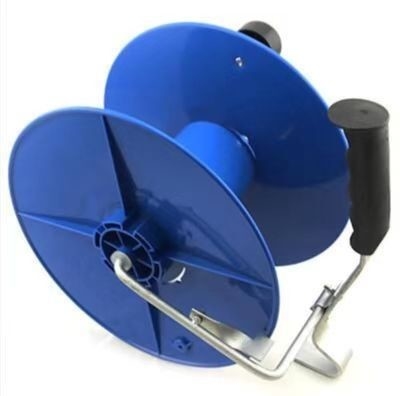 FR002 Bobine in plastica per conduttori elettrici per recinzioni con gancio in metallo